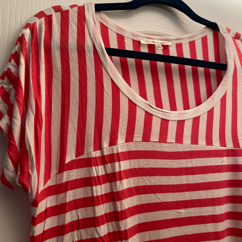 Coral and white scoop neck top by Andree